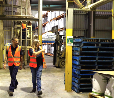 GRAB.man.woman.warehouse.somac_investloddonmallee.png