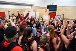 Carisbrook-Lady-Redback-Womens-Football-team-must-credit-The-Maryborough-Advertiser.jpg