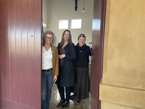IMG_1785.emma.liesbeth.martha.creative.space.doorway.jpg