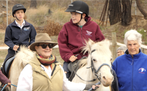 volunteers.horses.kids.RDV.png