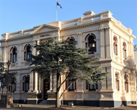 Maryborough-Town-Hall-1.jpg
