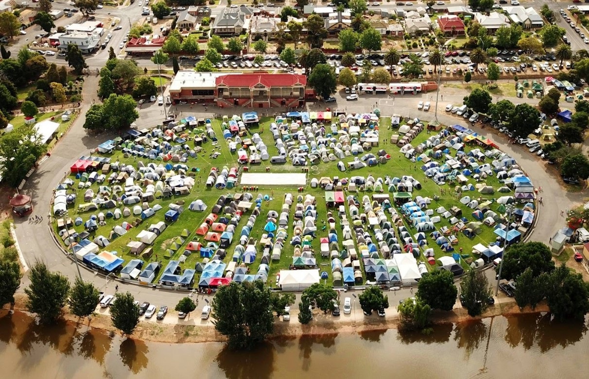 eb.oval.aerial.jpg