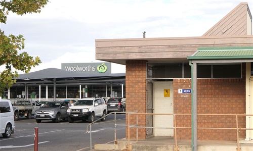 woolies.toilets2.jpg