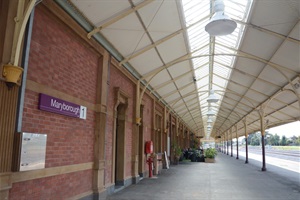 2.VIC.tourist.centre.jpg